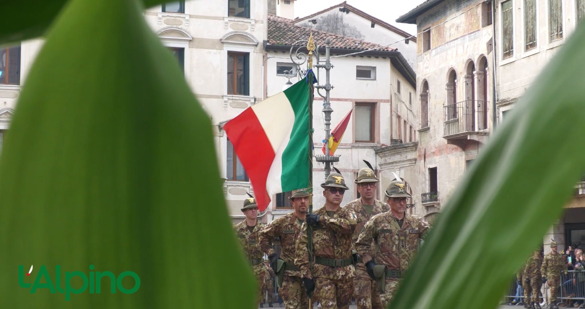 L'Alpino - Bassano tiene a battesimo 153 nuovi alpini